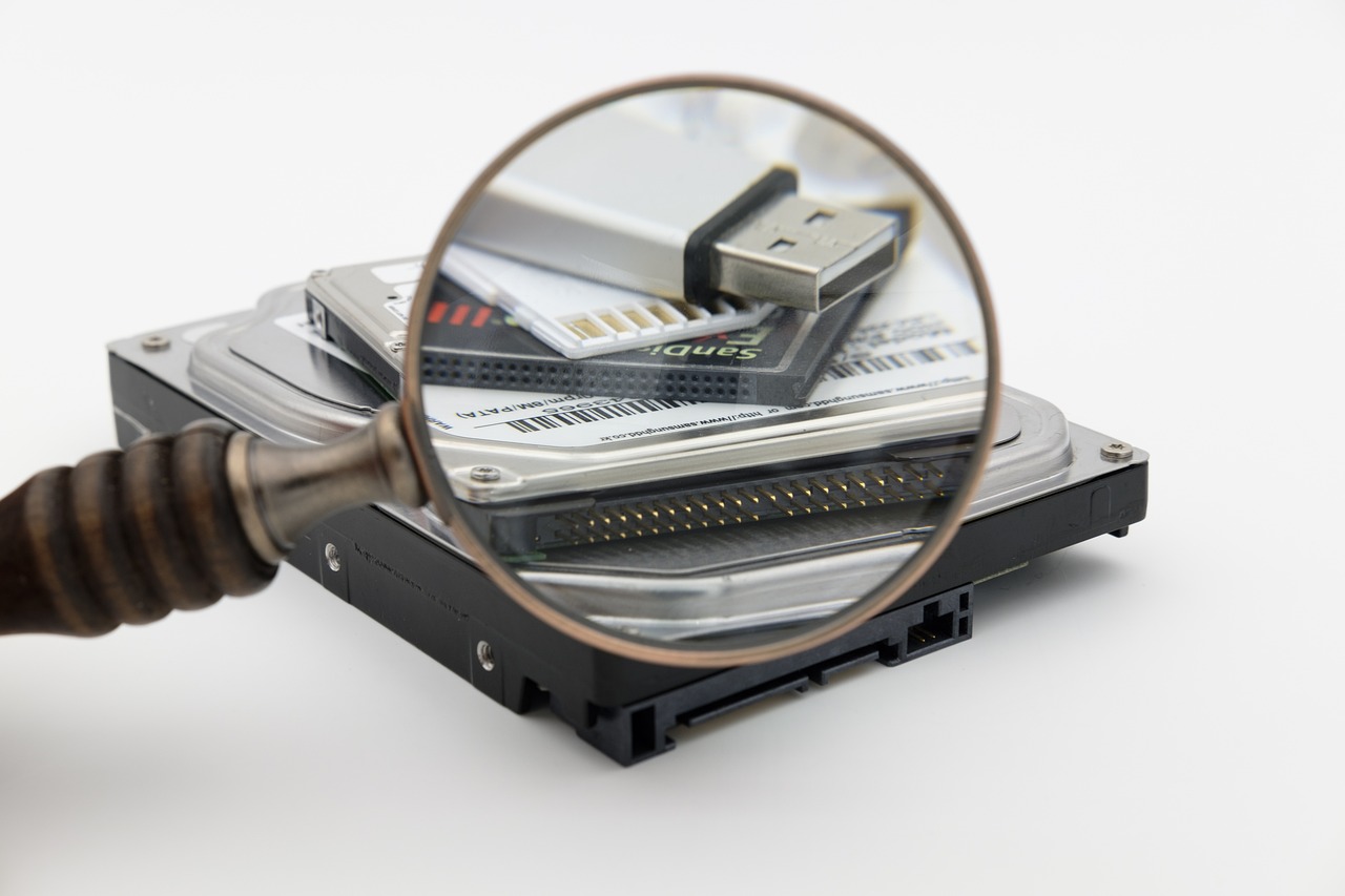 espionage, data theft, steal-3181151.jpg